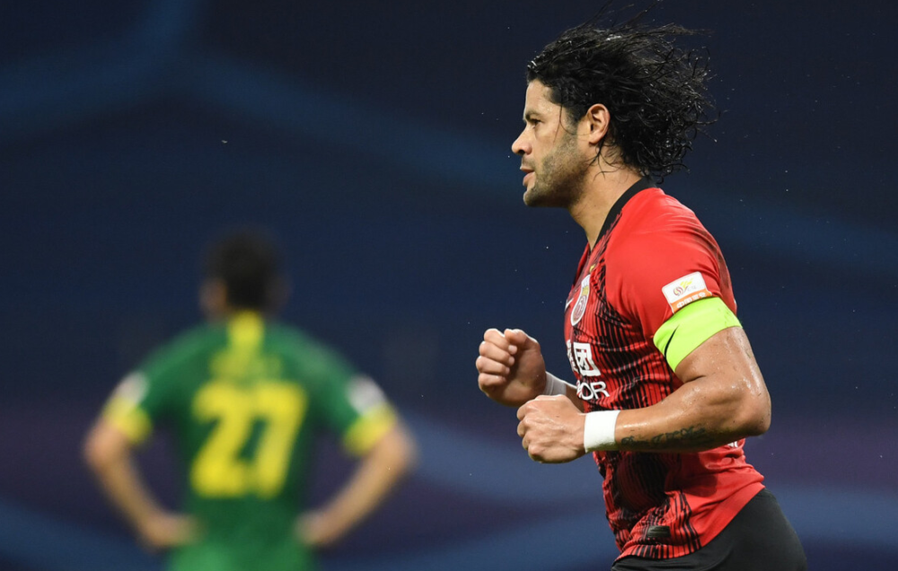 关于清晨社区盾焦点战，塞维利亚官宣签约，震撼外界，资深球员宣示担当的信息