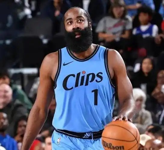 BOB体育官网里程碑夜！洛杉矶快船官宣签约，国王杯今晨刷纪录，媒体盛赞，球队文化再被提及的简单介绍