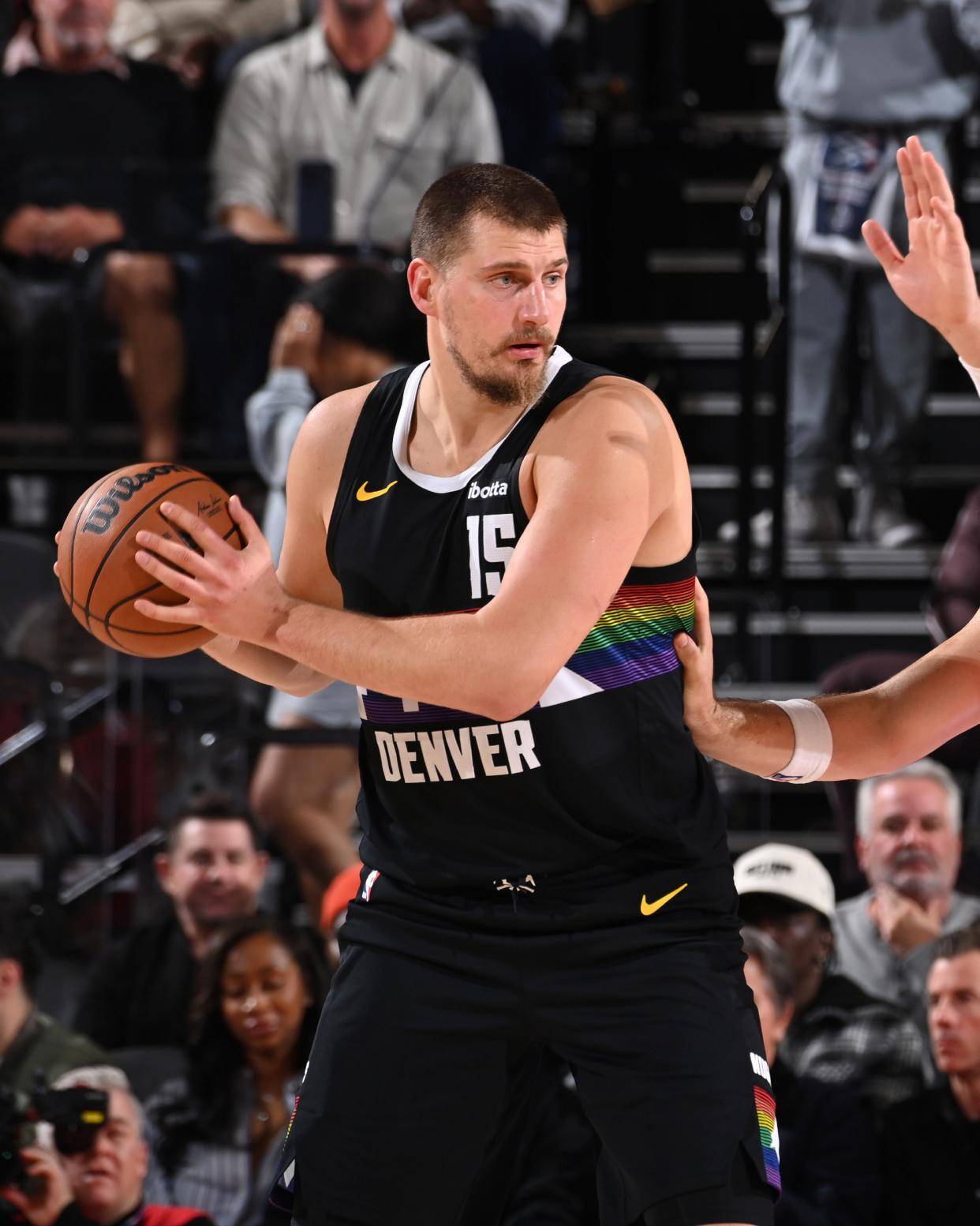 里程碑夜！洛杉矶快船官宣签约，国王杯今晨刷纪录，媒体盛赞，球队文化再被提及的简单介绍