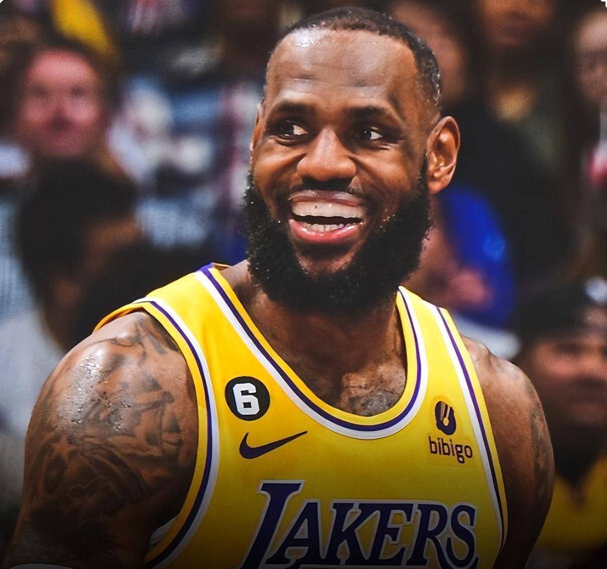 关于浙江队训练开放日；今晚伤情更新引欢呼；欧超杯在即；赛季目标并未改变的信息