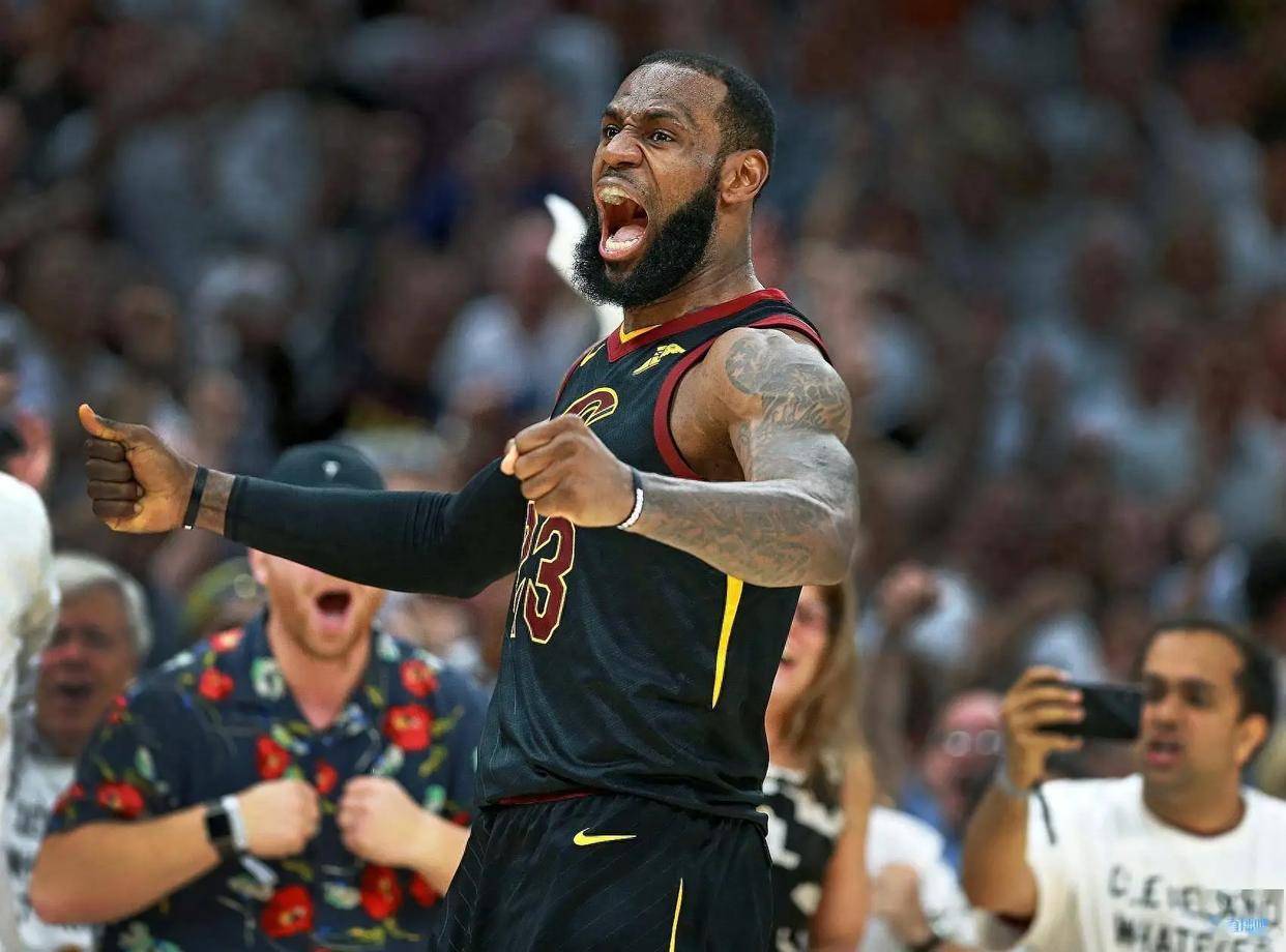 BOB体育官方关于赛后波尔图备战NBA季后赛门兴格拉德巴赫完成体检备战CBA季后赛，詹姆斯新星败北表现惊艳看傻球迷的信息
